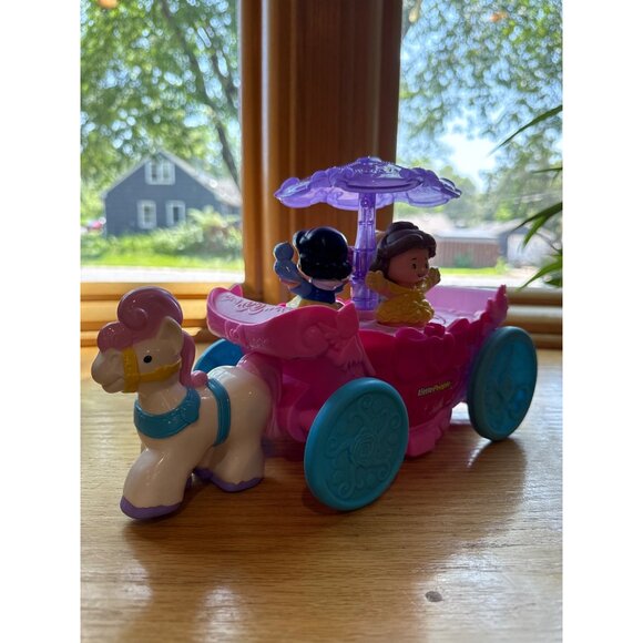 Fisher-Price Little People Disney Princess Pull-Along Musical Carriage With 3 Fi - Picture 3 of 5